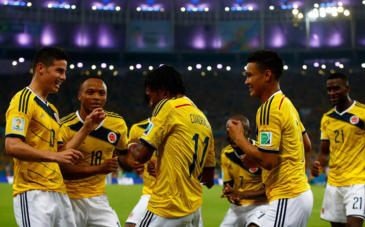 Con un James Rodrí­guez inspirado, Colombia fue mucho más que Uruguay y sigue soñando