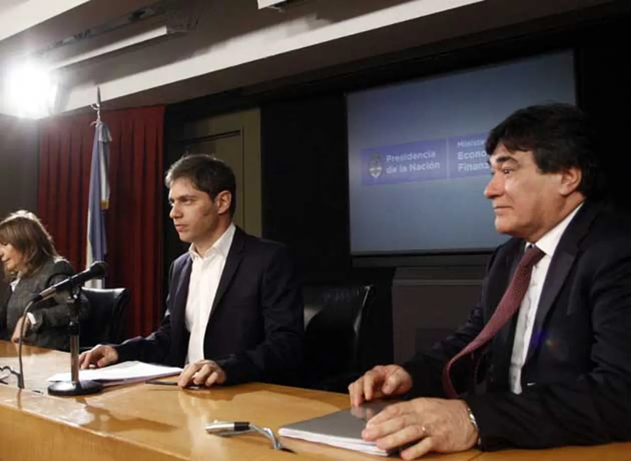 El Gobierno dice que no se va a abrir un nuevo canje y que aceptarán cambios del Congreso