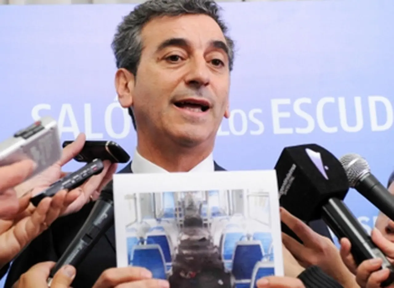 Randazzo acusó de "mentir" a delegados del Sarmiento y aseguró que los destrozos "están filmados"