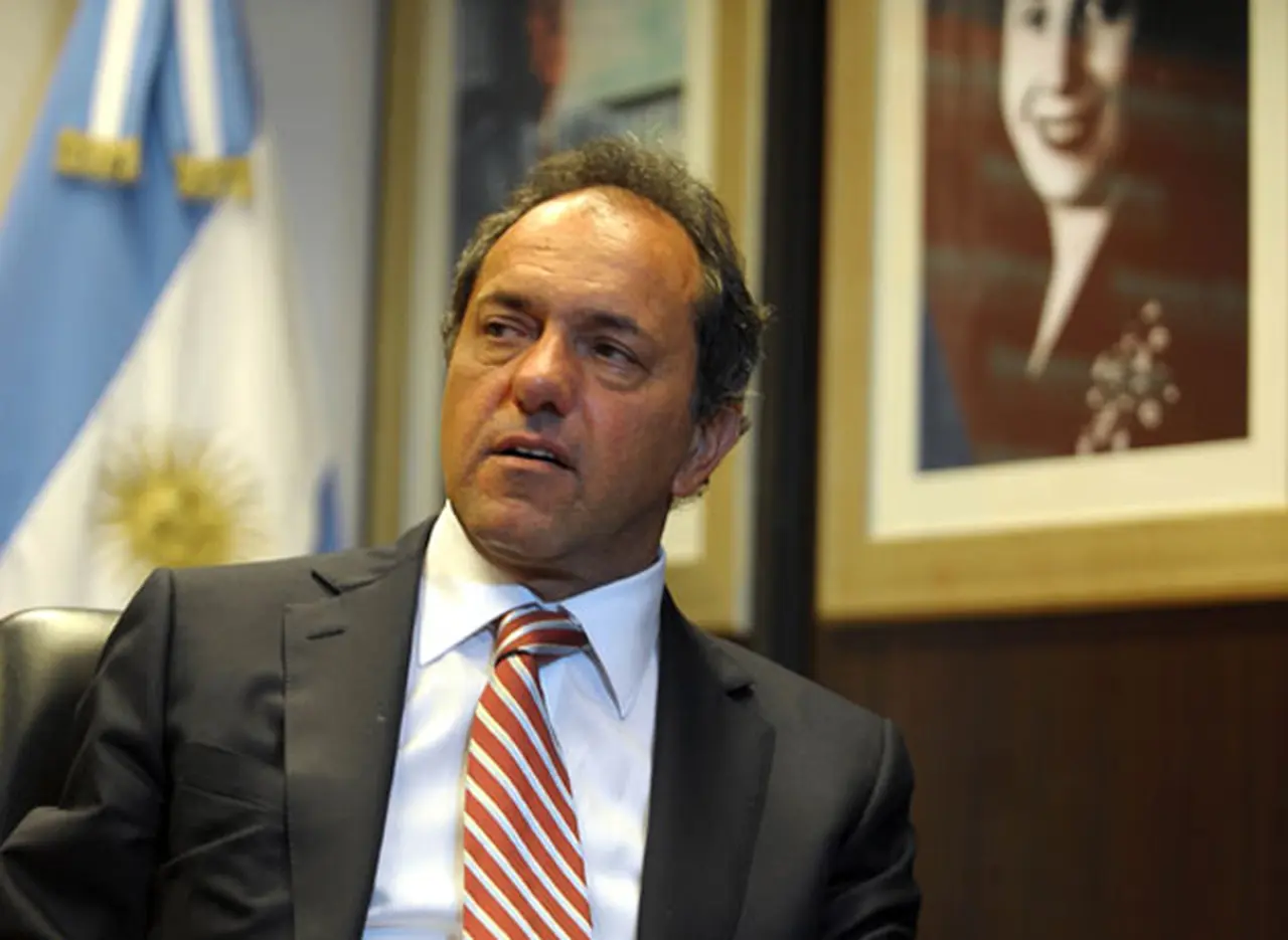 Daniel Scioli: "Siento que soy el punto de encuentro de todo el peronismo y el oficialismo"