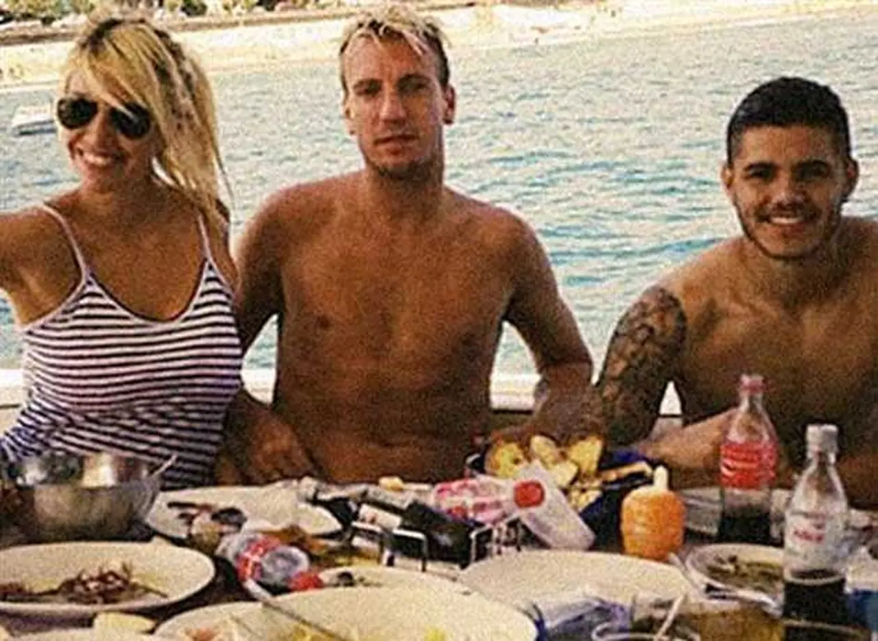 Las 10 fotos que los famosos quieren olvidar