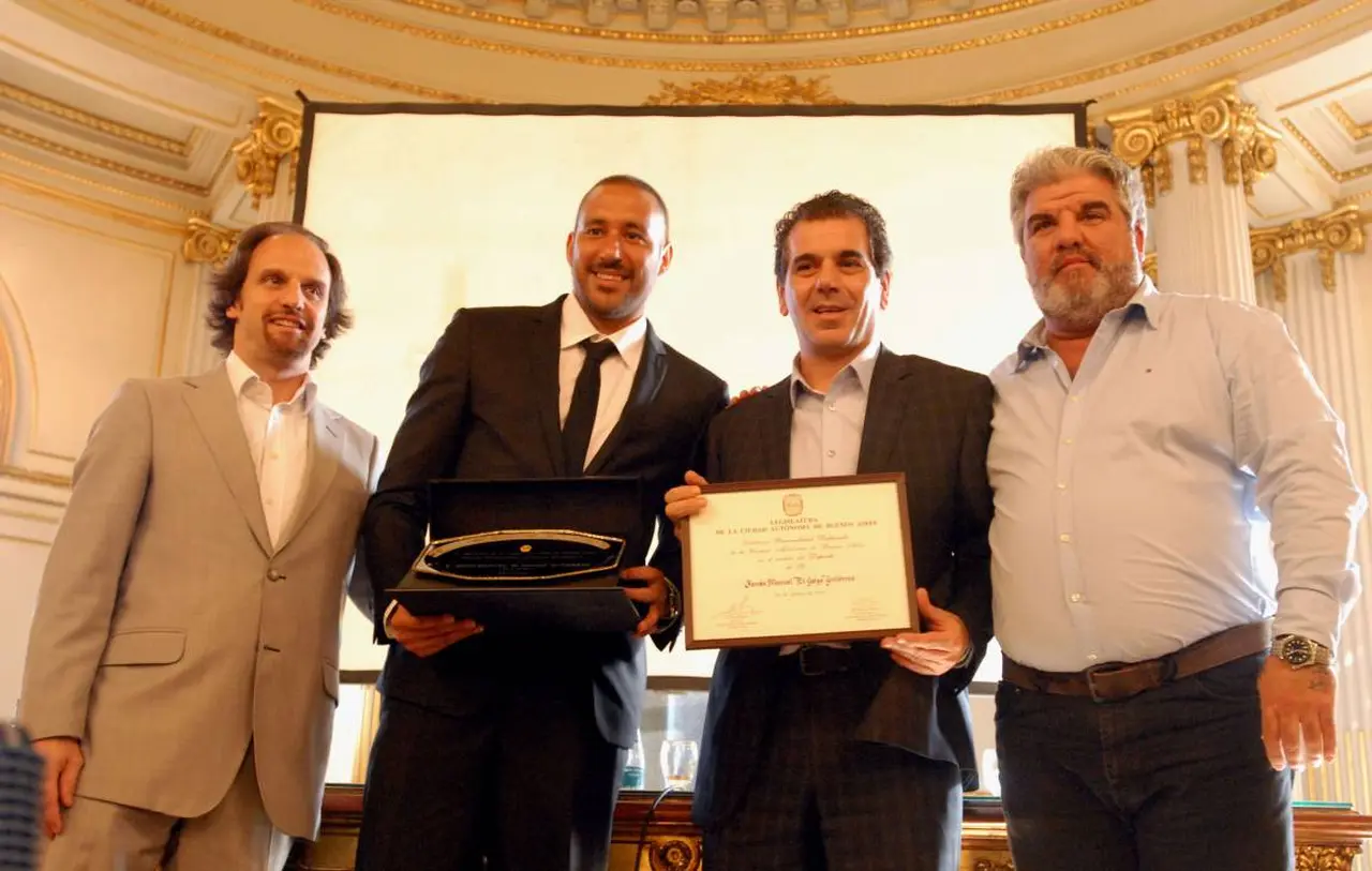 Jonás Gutiérrez, personalidad destacada del deporte