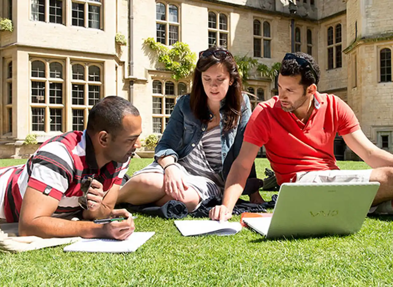 Los campus de Londres se renuevan para competir con los de Oxford y Cambridge
