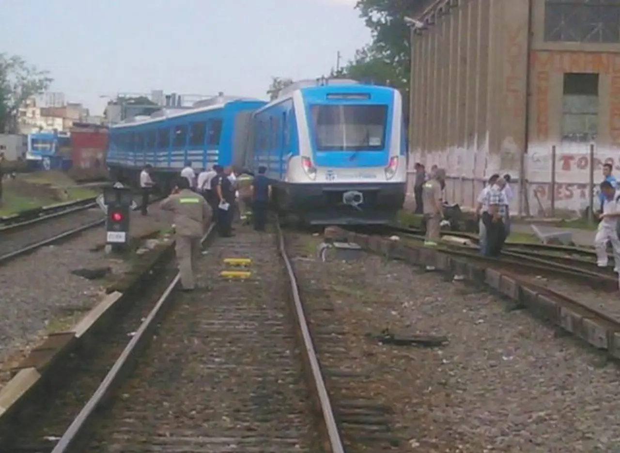 Una formación del tren Sarmiento sufrió un descalce