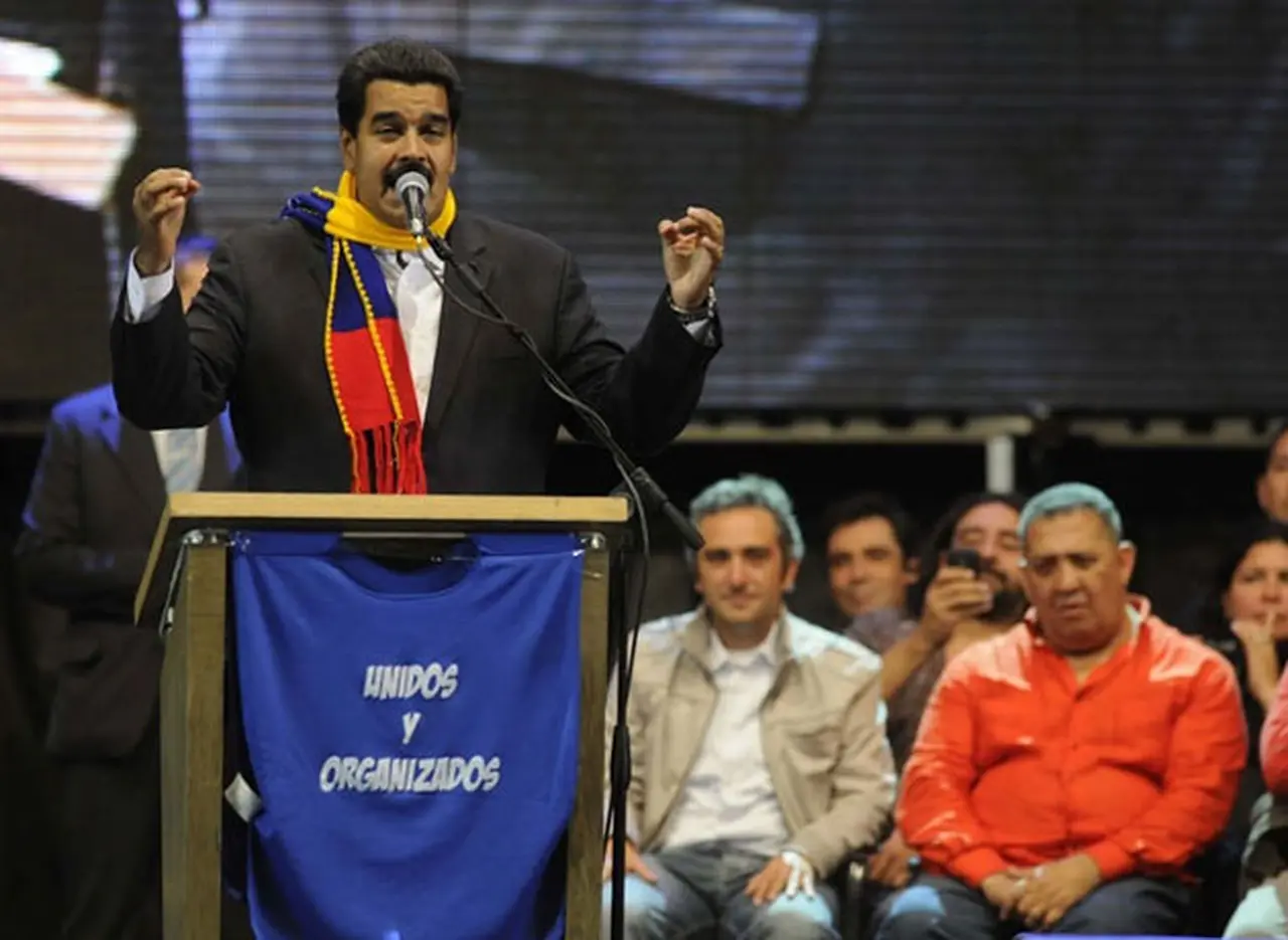 La frase de D'Elí­a sobre la barra de All Boys: "Les tiré unos 'manguetes'"