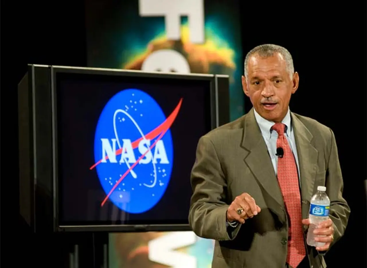 El Administrador en jefe de la NASA viene a dar charlas a la Argentina