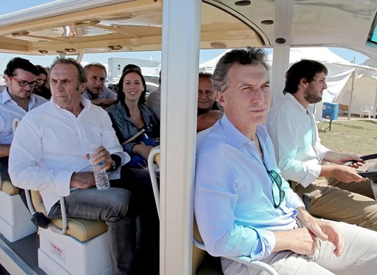 Junto con Reutemann, Macri prometió eliminar las retenciones al campo