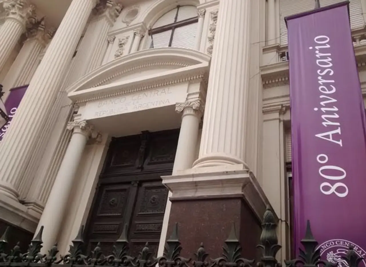El BCRA libera fondos de los bancos por unos $5.400 millones anuales
