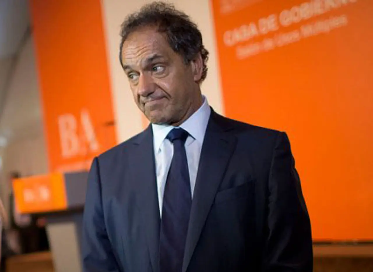 Scioli rindió cuentas a su equipo por ir con Zannini como vice