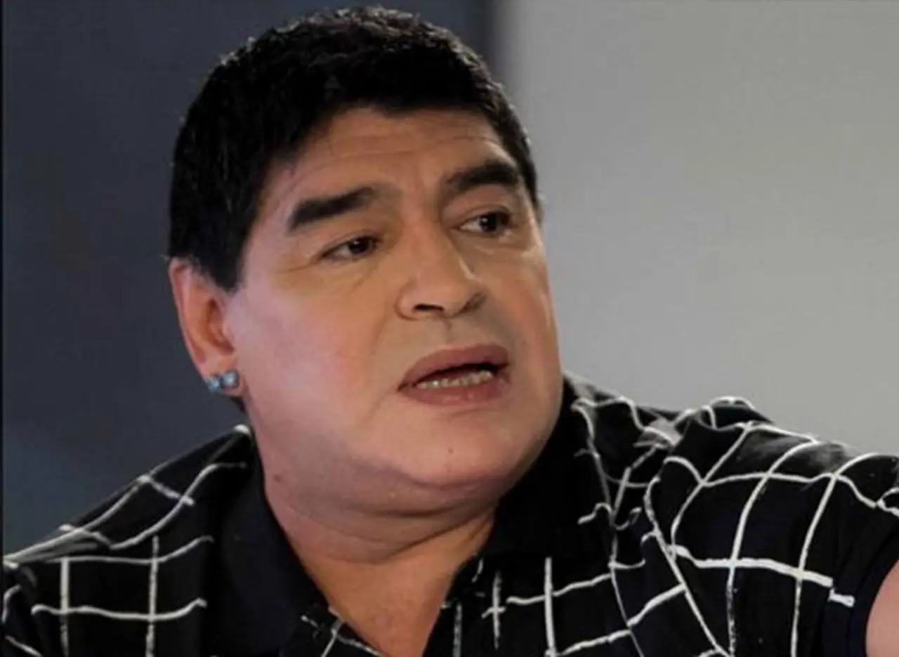 Diego Maradona: "Julio Grondona nos entregó en la final del '90"