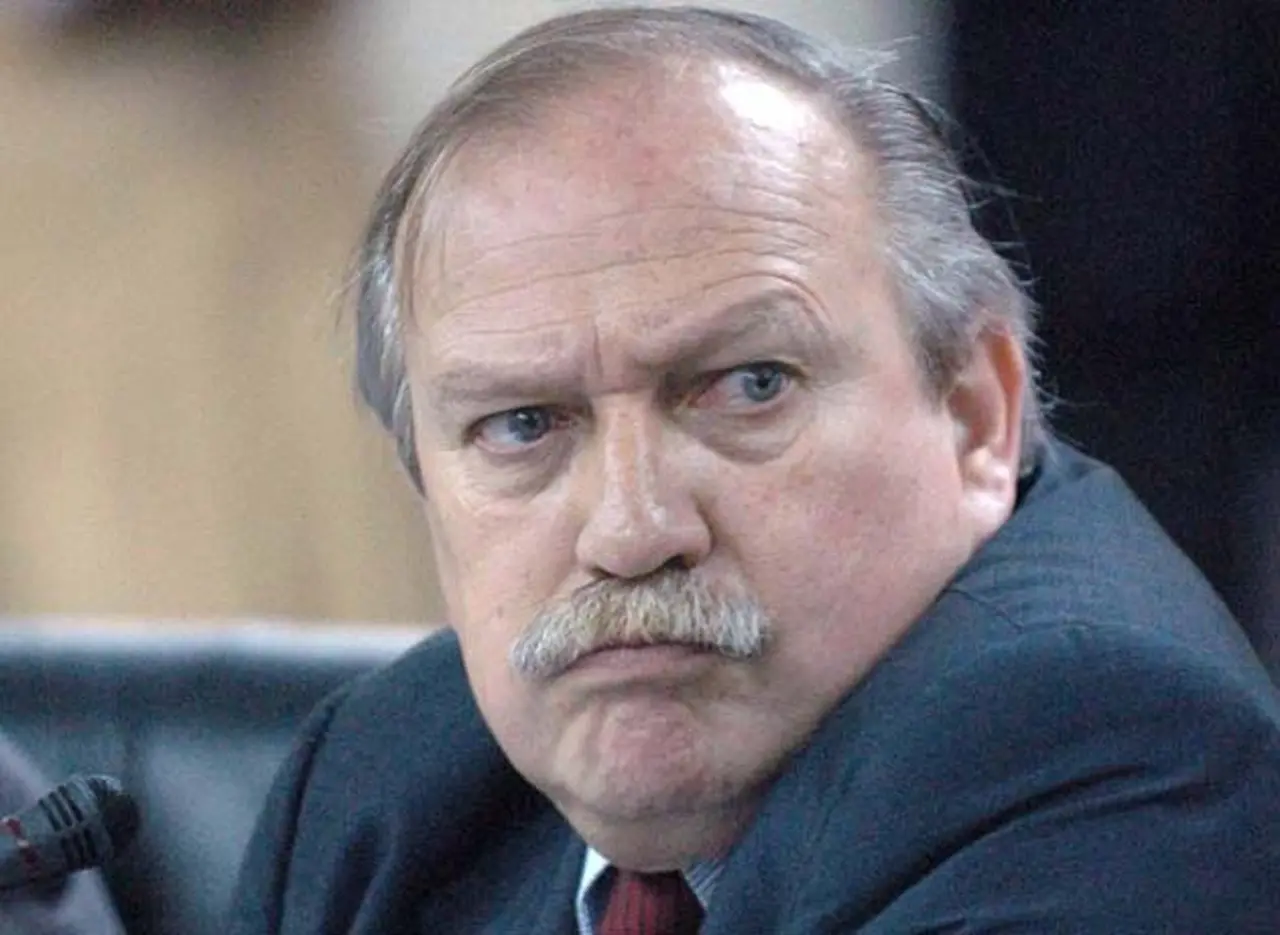 Luis Marí­a Cabral insiste en que su remoción fue "ilegal e inconstitucional"