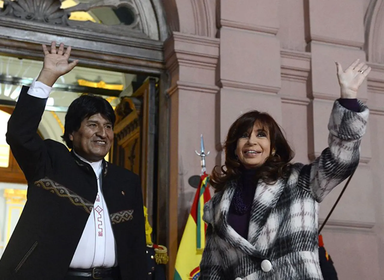 Cristina denunció que durante su gestión "hubo varios intentos de golpe de Estado"