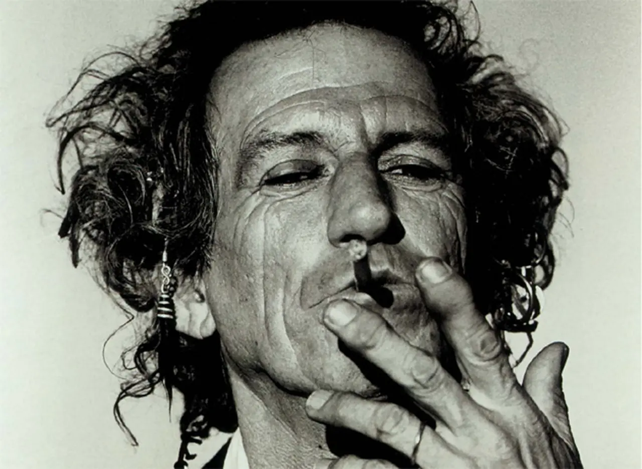 Keith Richards quiere que sus hijas aspiren sus cenizas