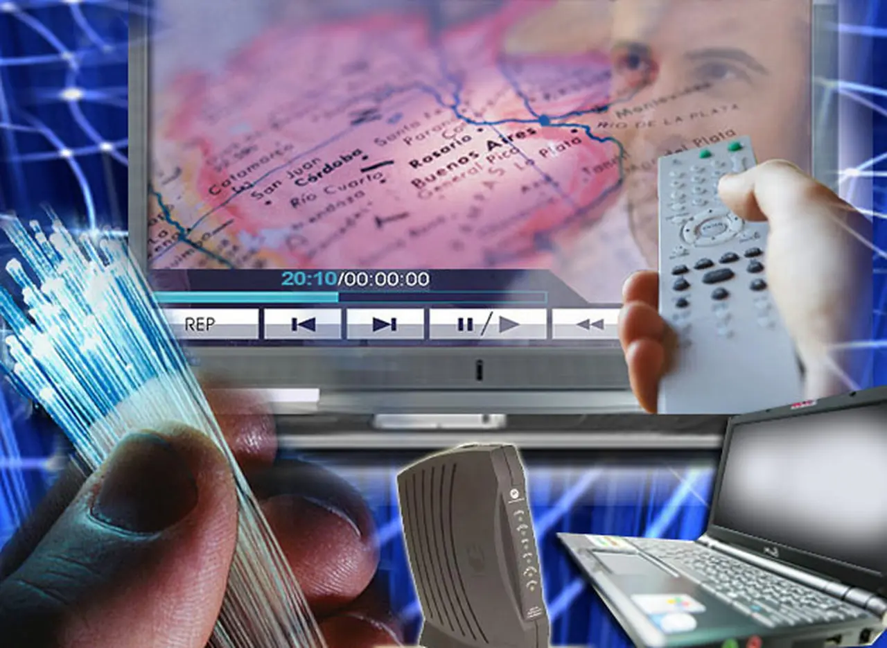 Empresas de TV por cable buscan poner lí­mites a los operadores satelitales