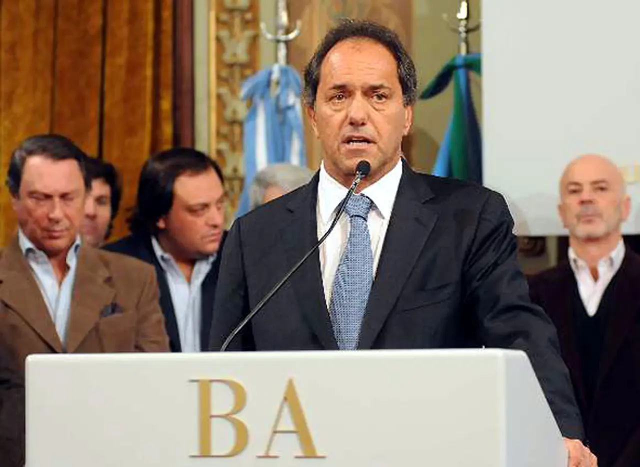 Prohibido despedir en tiempos electorales: Scioli intervino la aví­cola Rasic para evitar cesantí­as