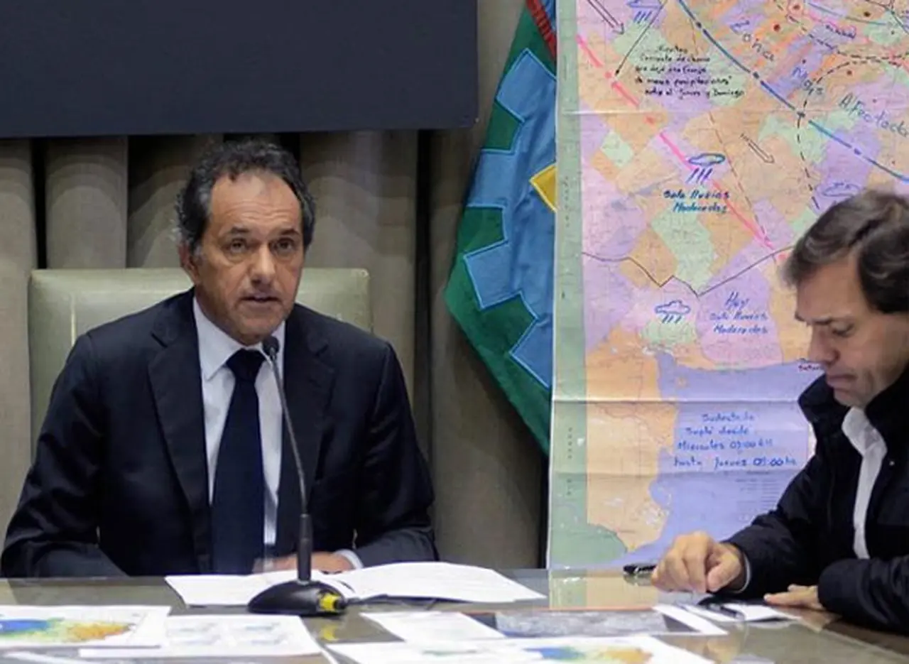 Tras dos semanas a la defensiva, Scioli busca relanzar la campaña