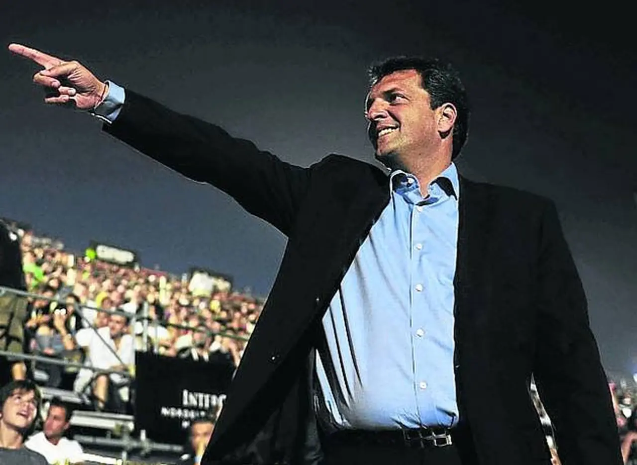 Massa, sobre el pase: "Voy a vencer al látigo y la chequera que usa el kirchnerismo contra mí­"