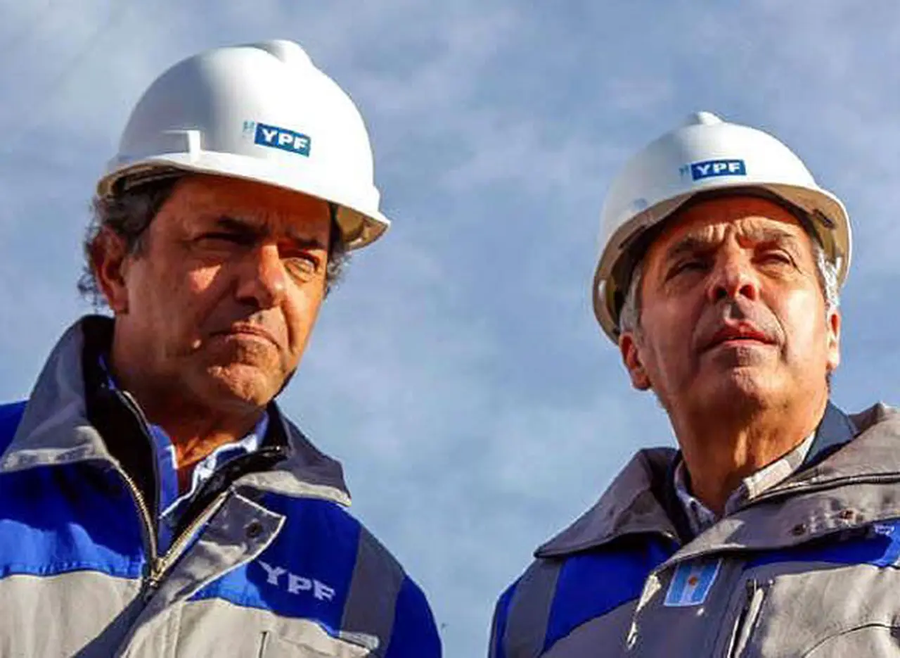 Los gobernadores petroleros se reúnen con Scioli y buscan "blindarse" de la crisis del crudo