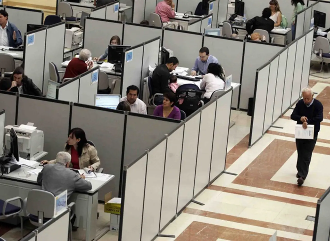 Le dieron dos años de licencia paga en el trabajo por "sentirse obesa"