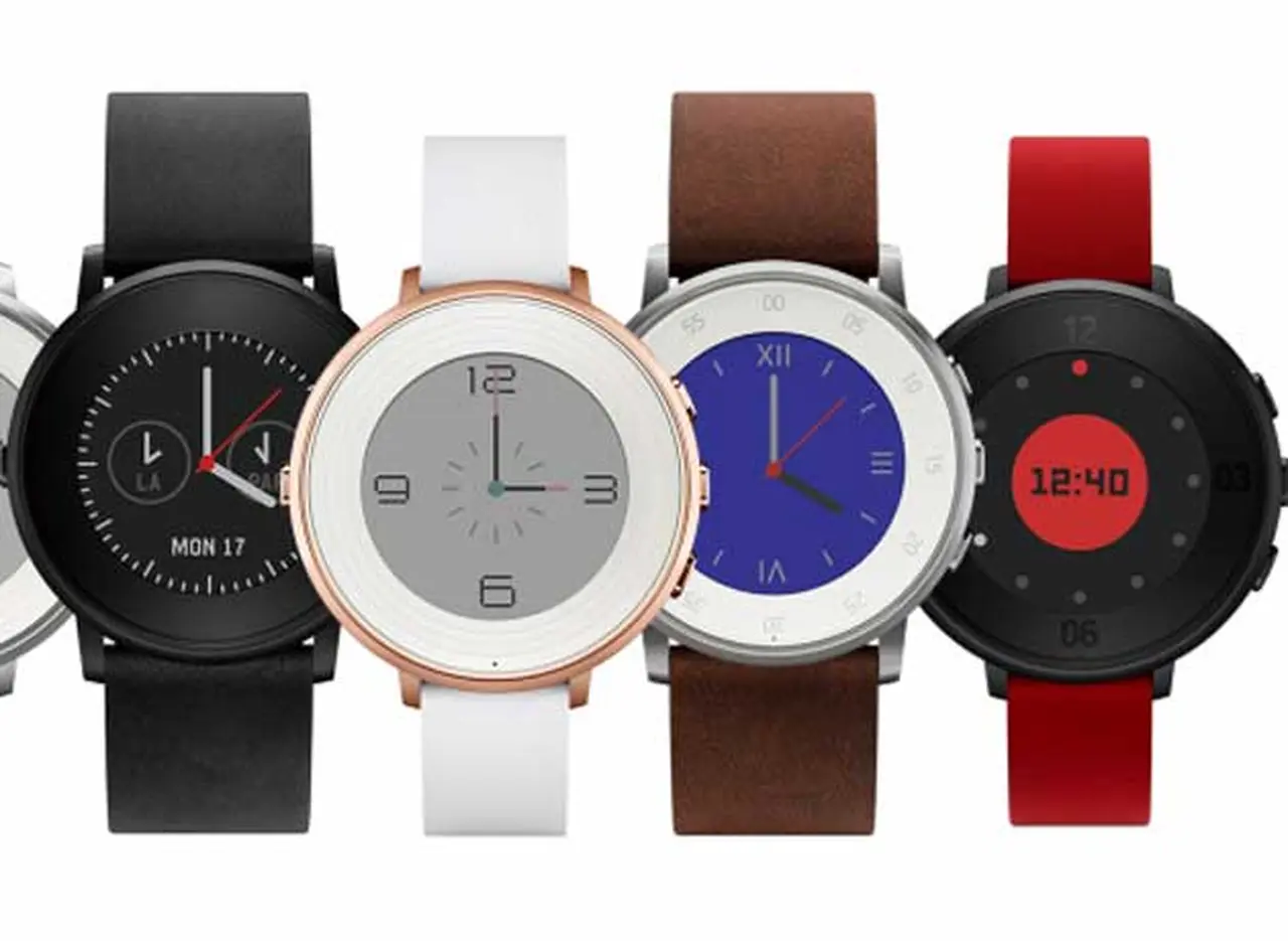 Pebble lanza un reloj redondo y mucho más delgado que el resto de los "smartwatches"