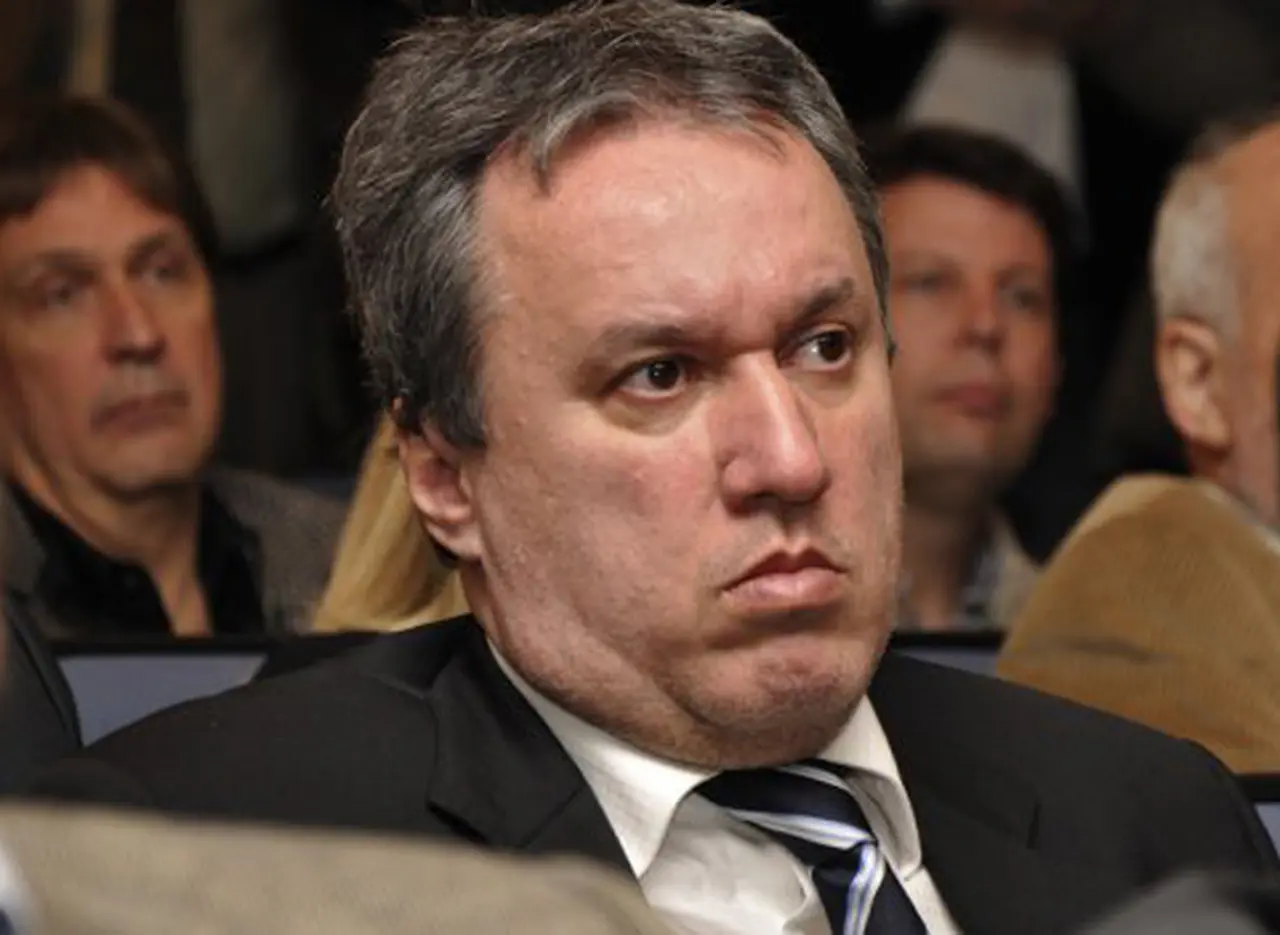 Peirano defendió creación de un banco de desarrollo y puso como ejemplo al BNDES de Brasil
