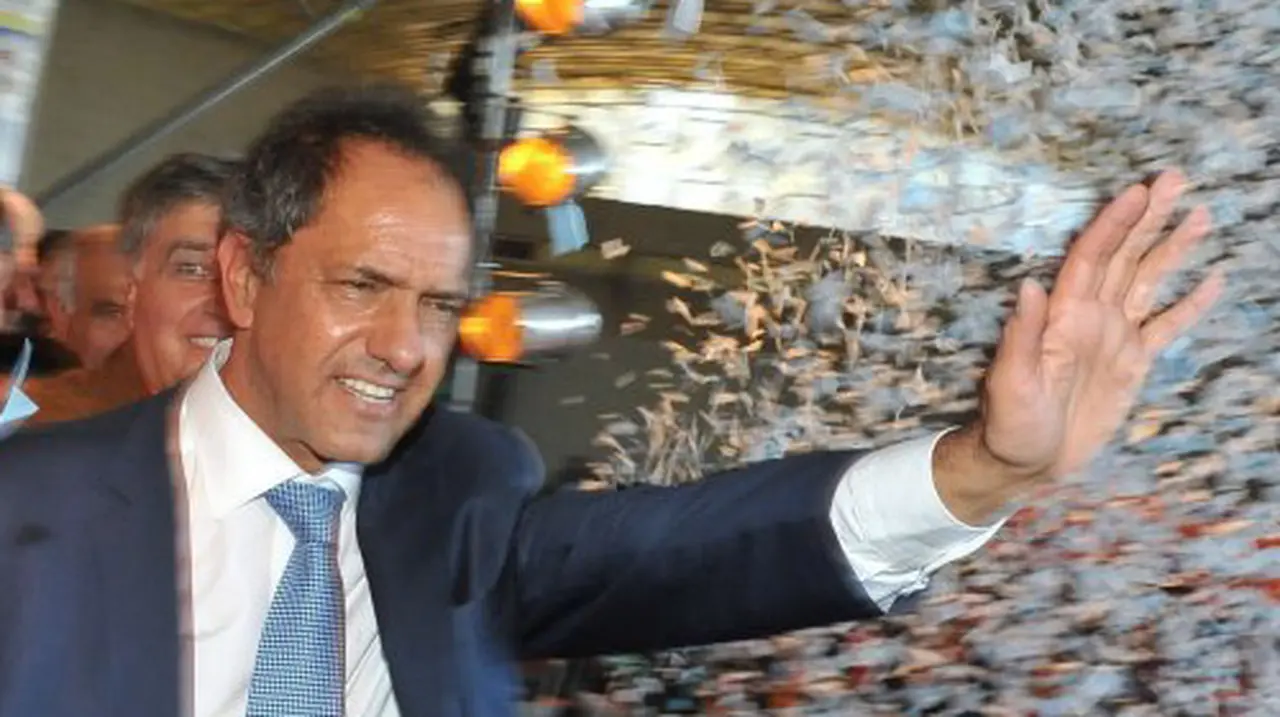 Antes de su cierre de Campaña, Scioli estuvo en Córdoba y Santa Fe
