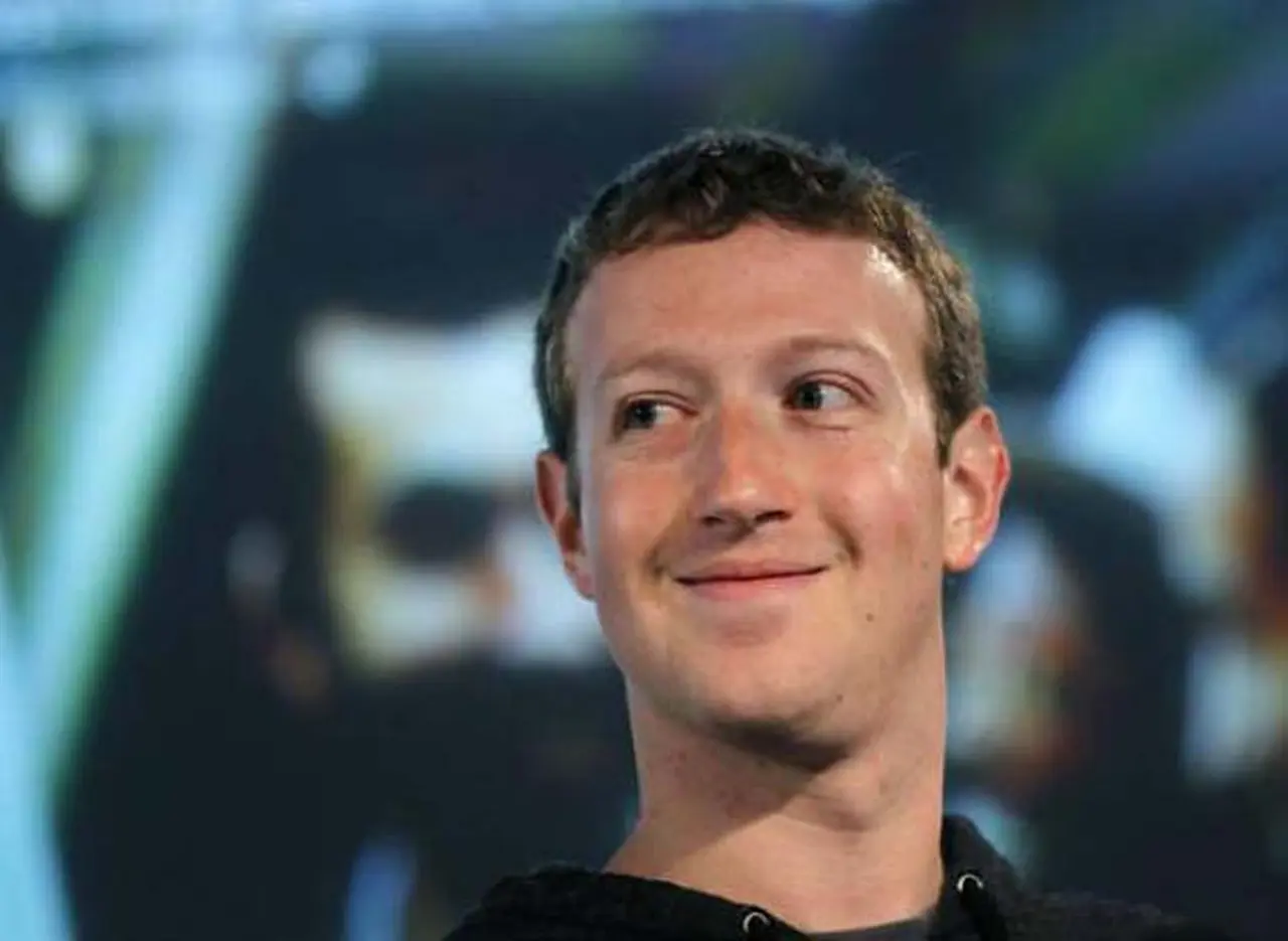 Mark Zuckerberg planea construir este año un mayordomo artificial