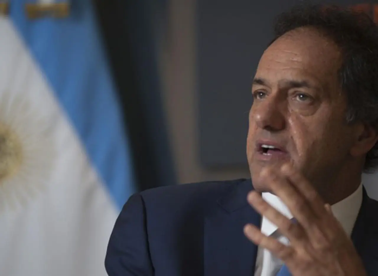 Sin las firmas de Randazzo ni de Urtubey, el oficialismo publicó una solicitada en apoyo a Scioli