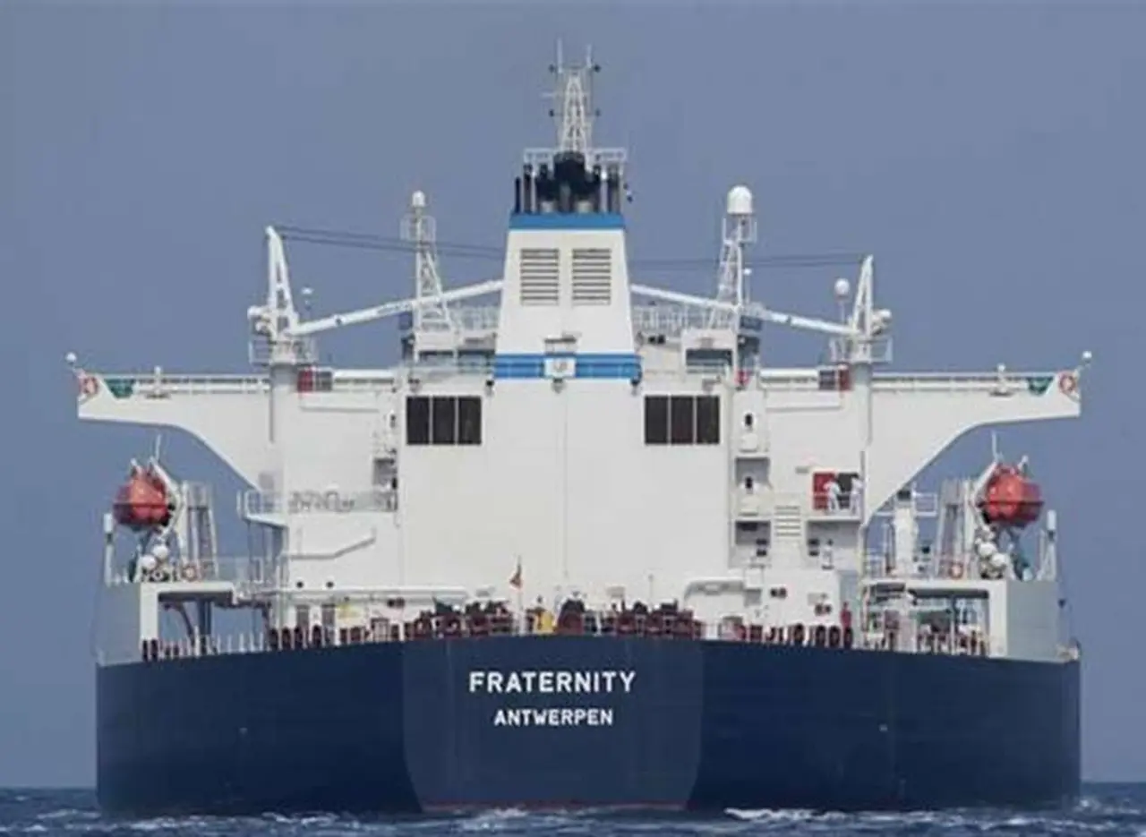 Por falta de dólares, hay un buque de petróleo varado frente a Bahí­a Blanca