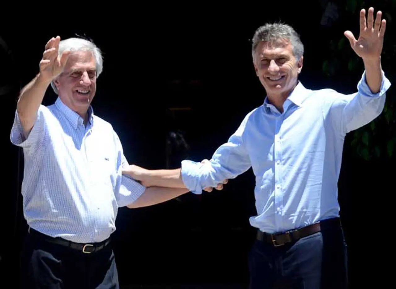 Macri revisará temas conflictivos con Uruguay y anuncia candidatura conjunta para el Mundial 2030
