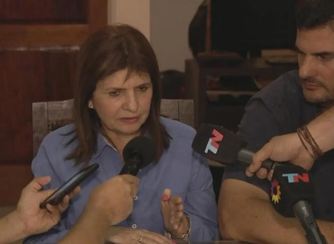 Sin confirmar las detenciones, Bullrich viajó a Santa Fe para ver cara a cara a los prófugos