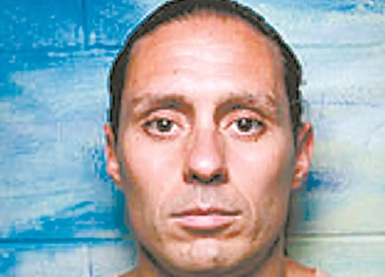 Todaví­a falta agarrar a uno: ¿quién es Pérez Corradi, el otro prófugo por el triple crimen?