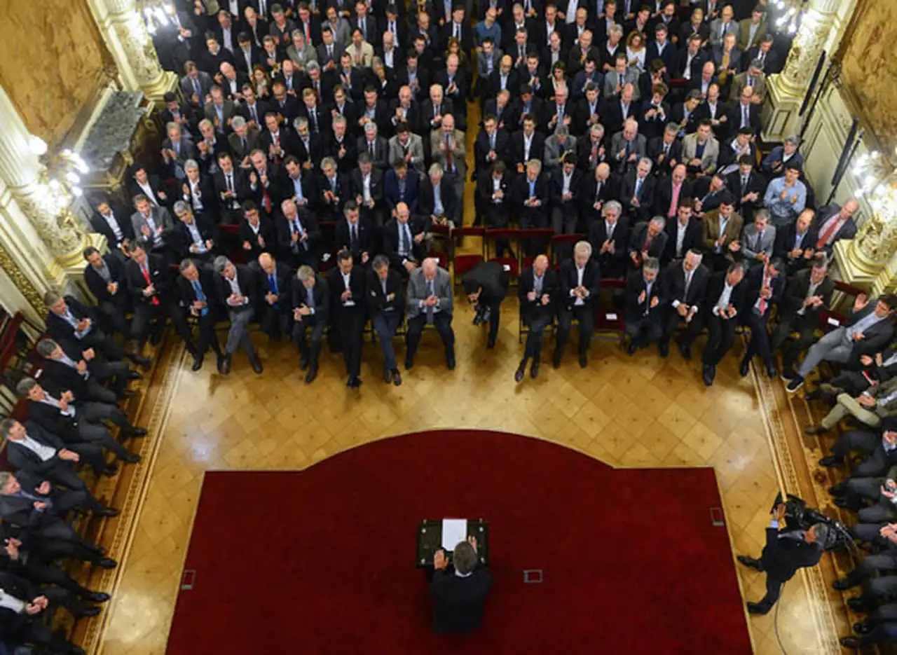Mucho ruido, poco acuerdo: al cuarto dí­a de pactar con el Gobierno, ya hay despidos en las empresas