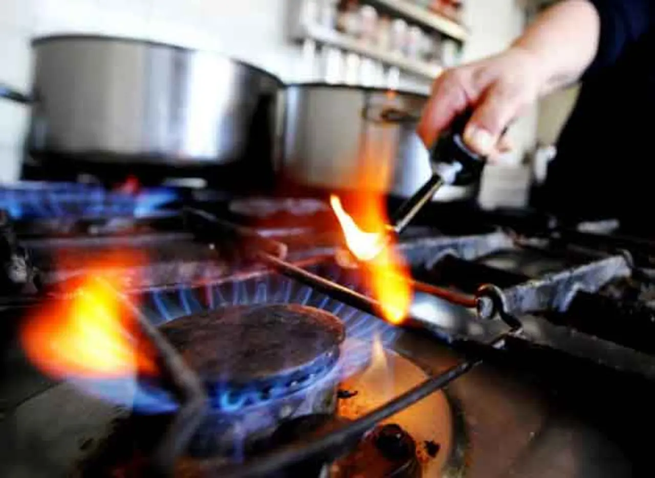 Ratifican que no se podrá cortar el gas por falta de pago: habrá multas de hasta $100.000