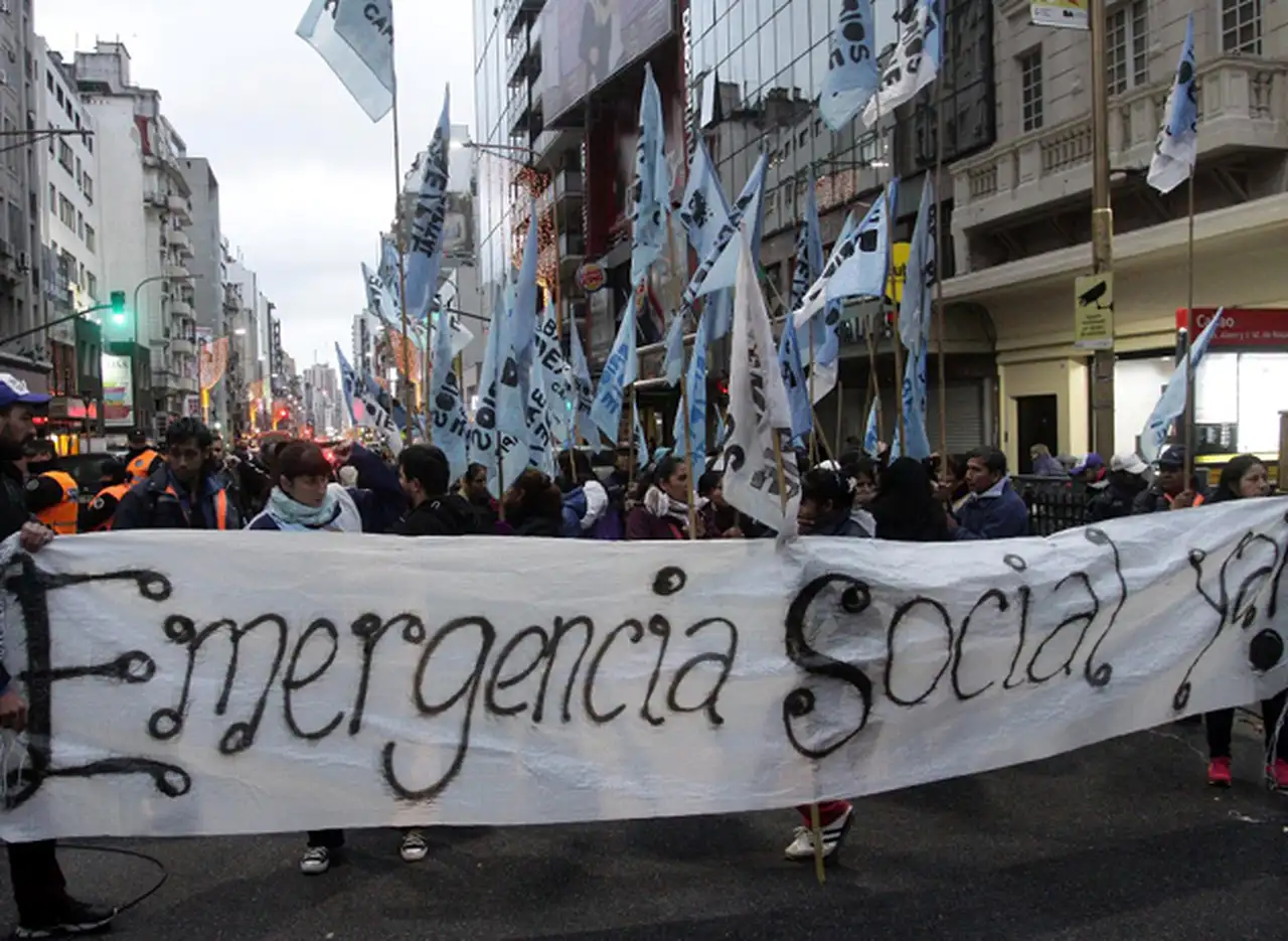 El Gobierno y organizaciones sociales llegaron a un acuerdo sobre el proyecto de Emergencia Social