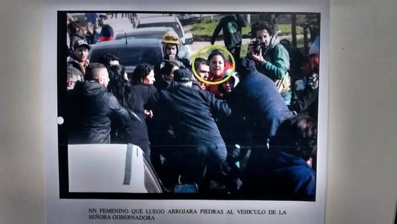 Afirman que los piedrazos al Presidente fueron parte de un plan