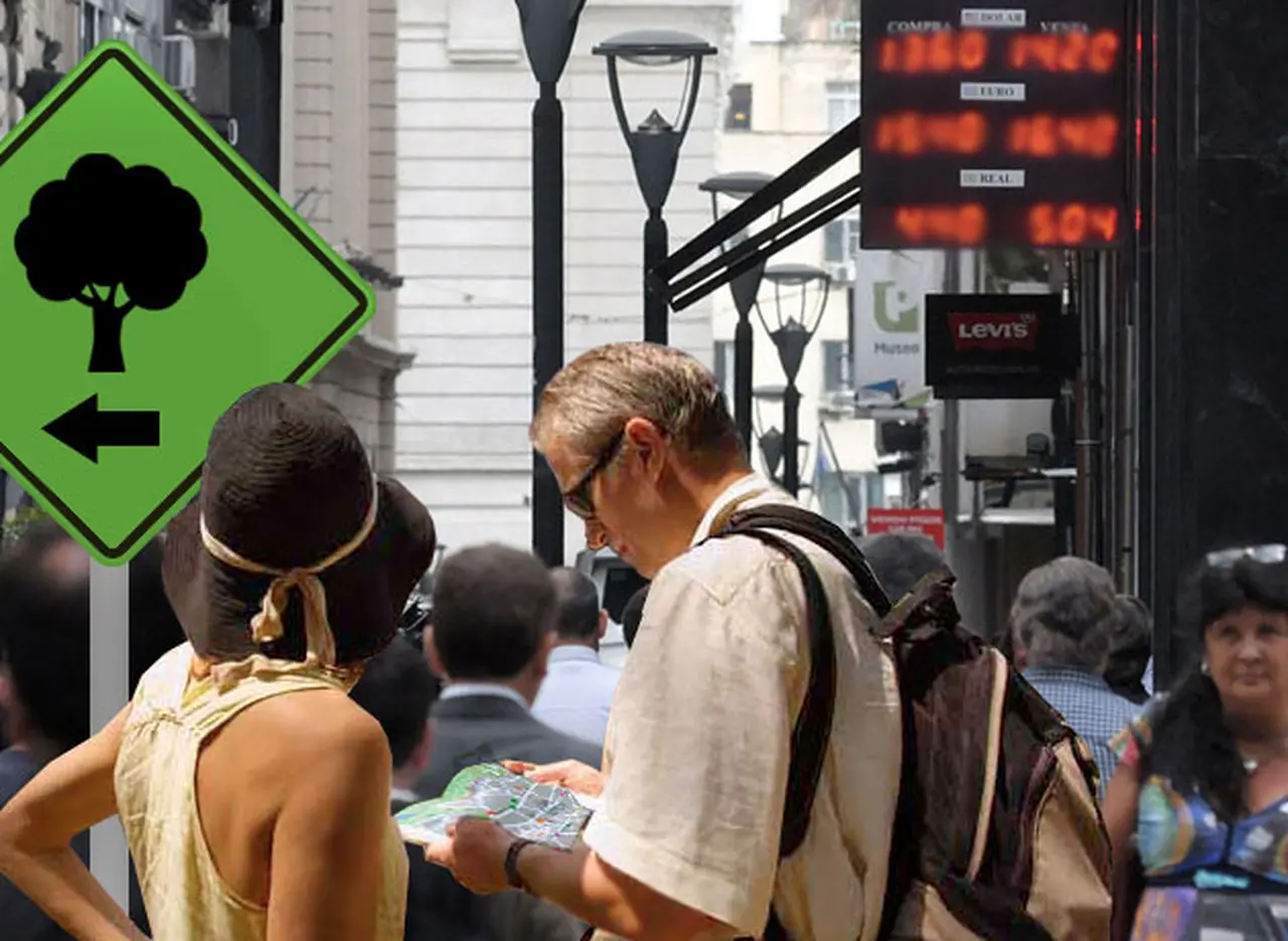 Para terminar con dólares falsos y "arbolitos", habilitan a hoteles a cambiar divisas