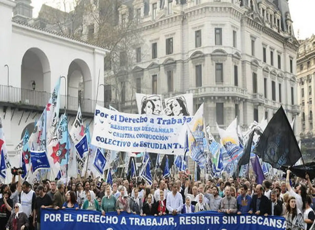 Golpe al macrismo: la oposición en el Senado dio el primer paso para declarar la Emergencia Social