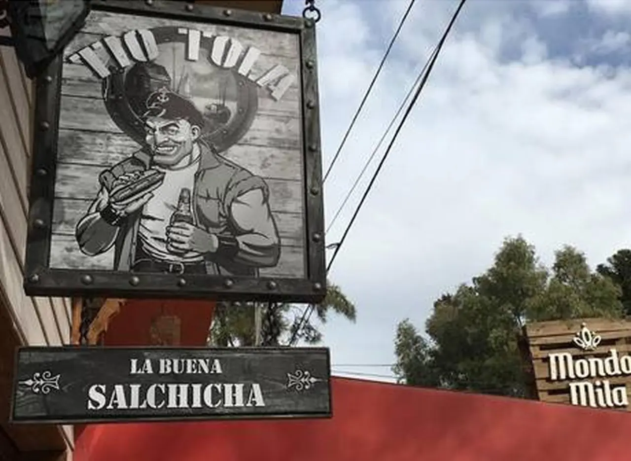 Moreno y Milani apuestan a la economí­a Macrista: abrieron nueva pancherí­a