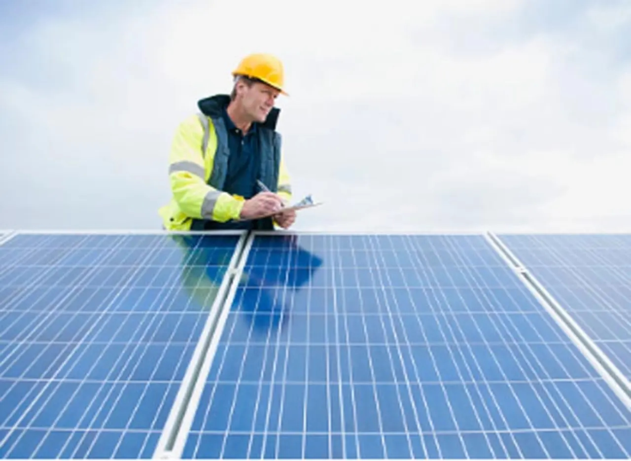 Energí­as limpias: funcionarios y académicos ya trabajan en el armado de carreras