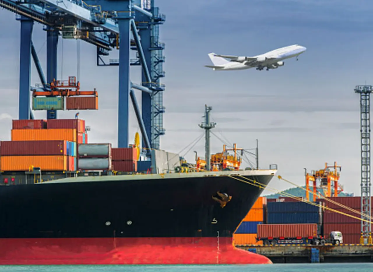Gobierno elimina 300 licencias no automáticas y facilita la importación de productos industriales
