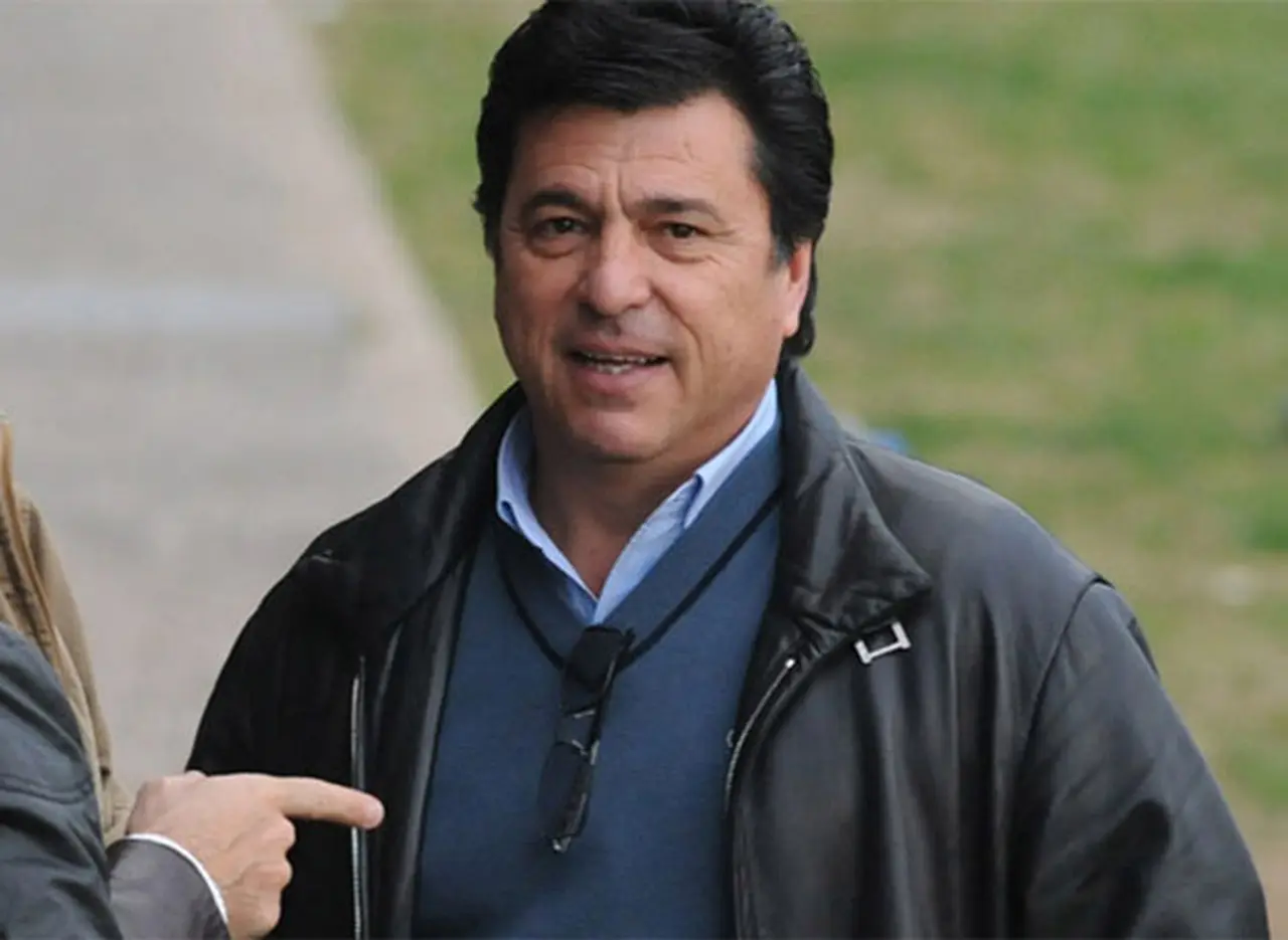 Passarella fue procesado por la cesión de entradas a los barras