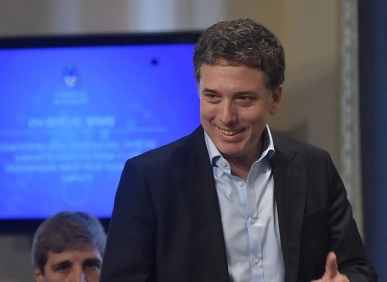 La UIA le presentará a Dujovne un plan para bajar impuestos