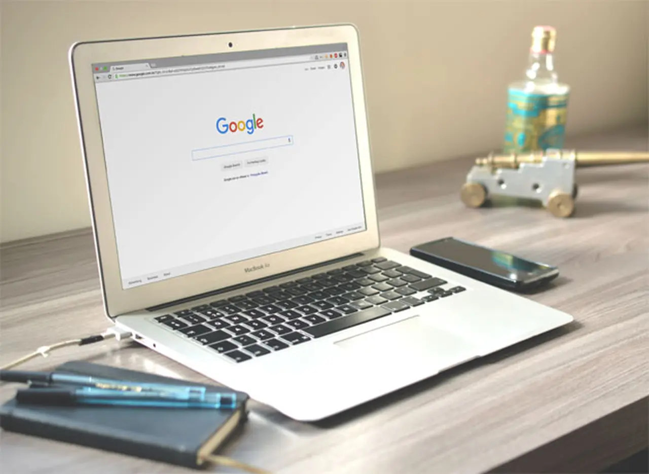 Protegé tu sesión de banca electrónica con estos trucos de Google
