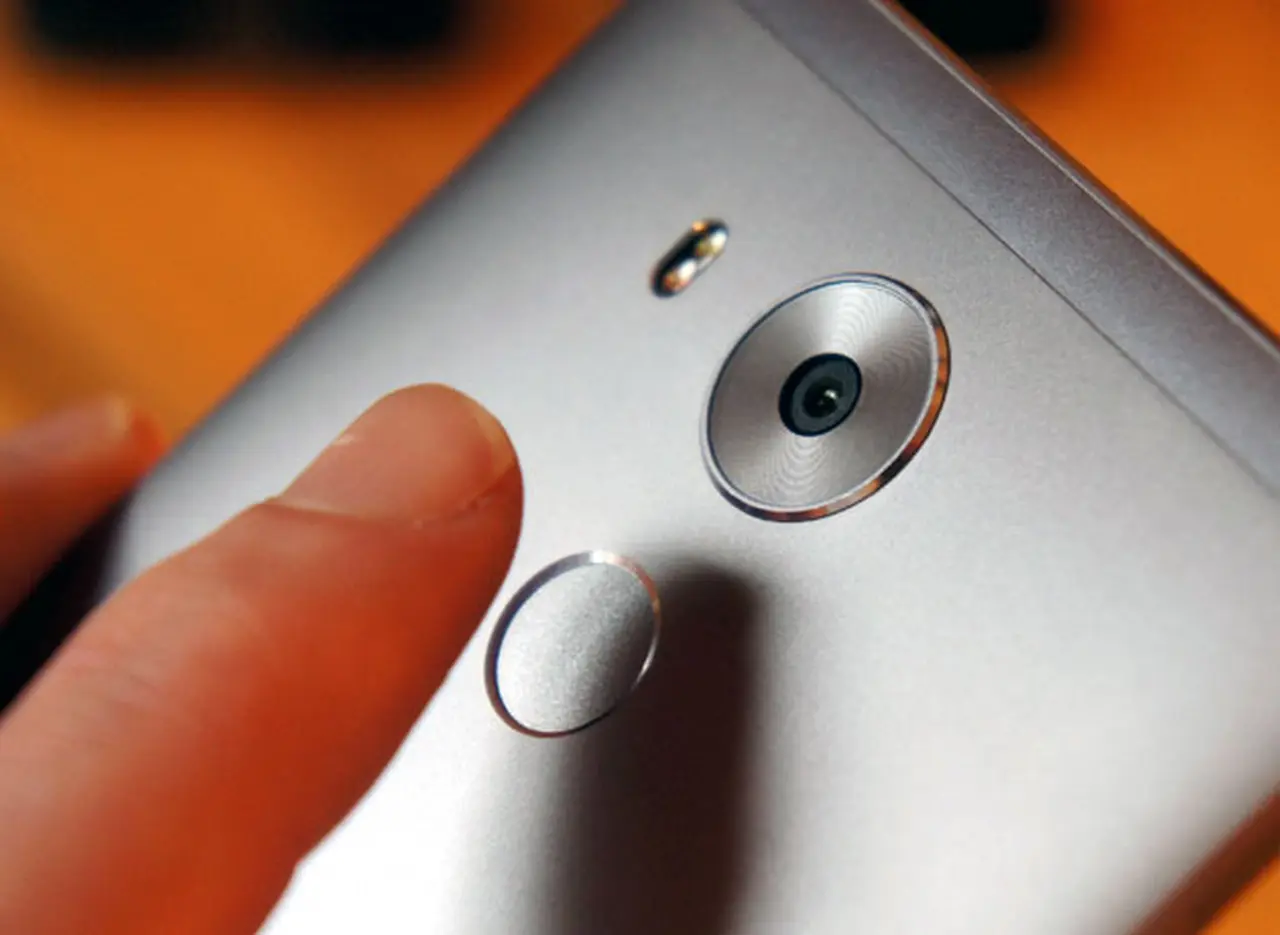 Chau contraseña: modelos de "smartphones" en la Argentina que se desbloquean con la huella dactilar