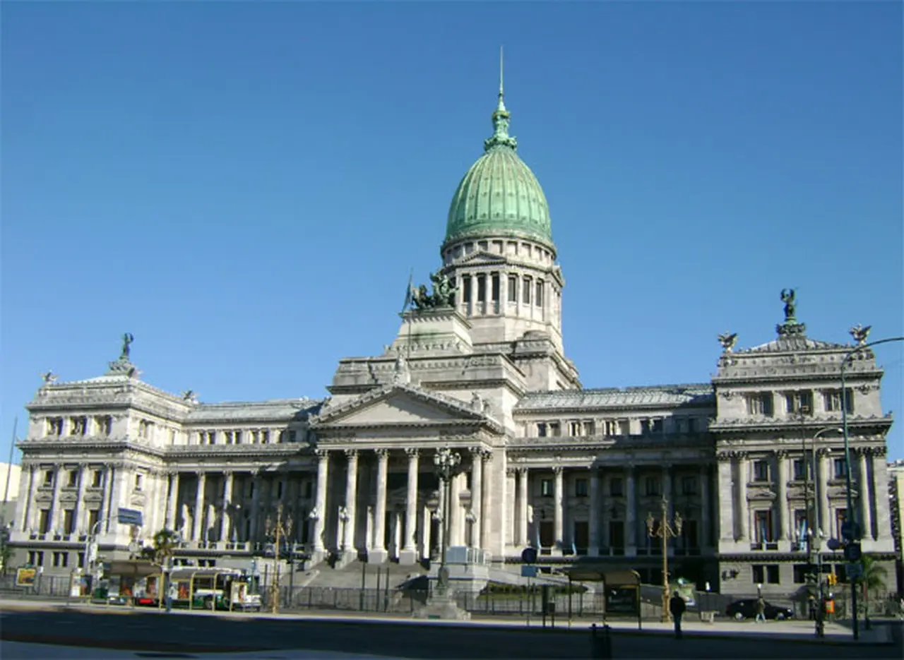 Detienen a un empleado del Congreso de la Nación acusado de liderar una banda de narcotraficantes