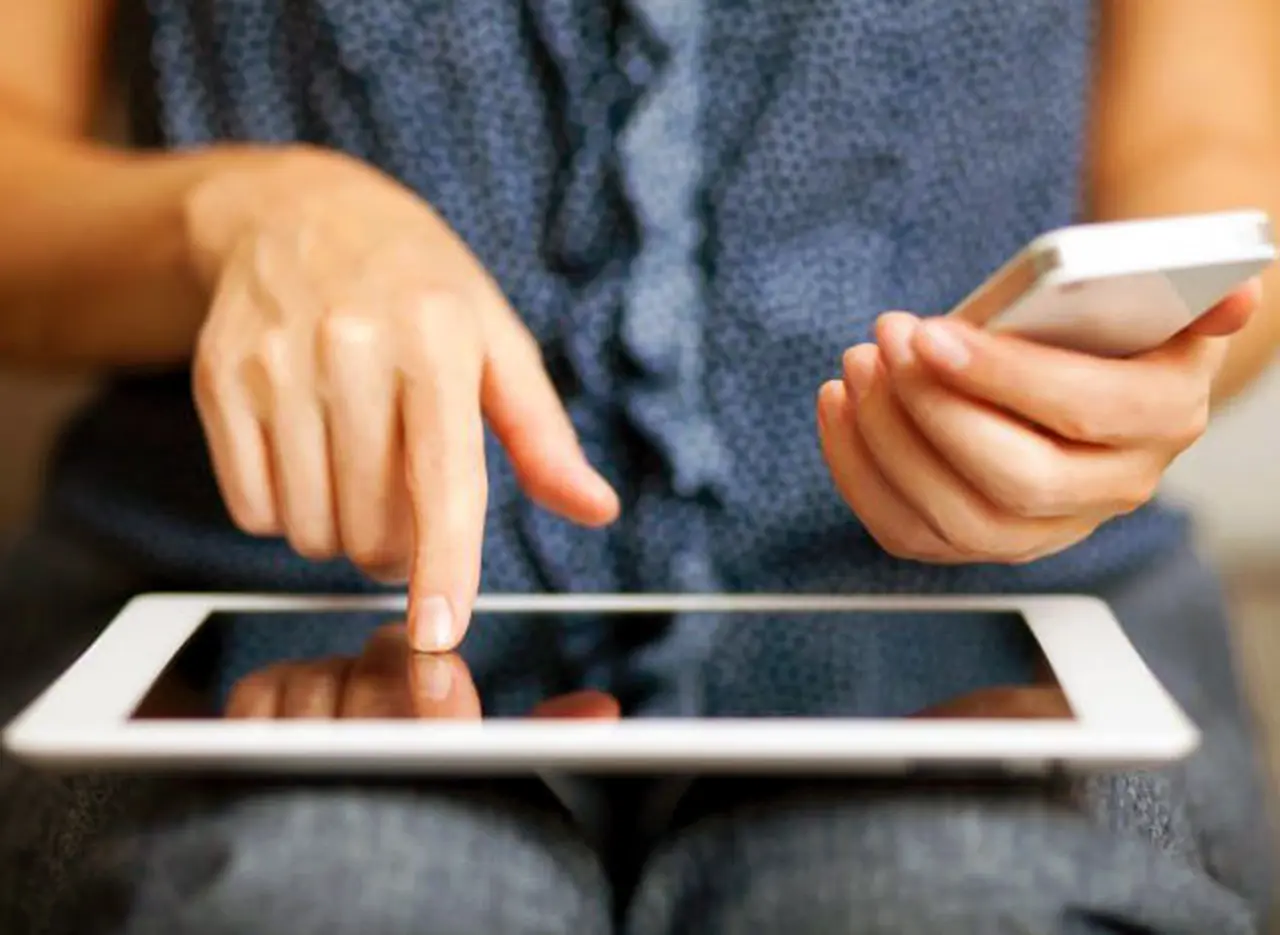 "Los usuarios van a la velocidad de la luz y las empresas no se adaptan"