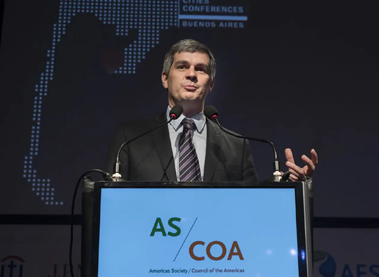 El Gobierno confirmó aumentos de luz, gas y agua para después de las elecciones legislativas