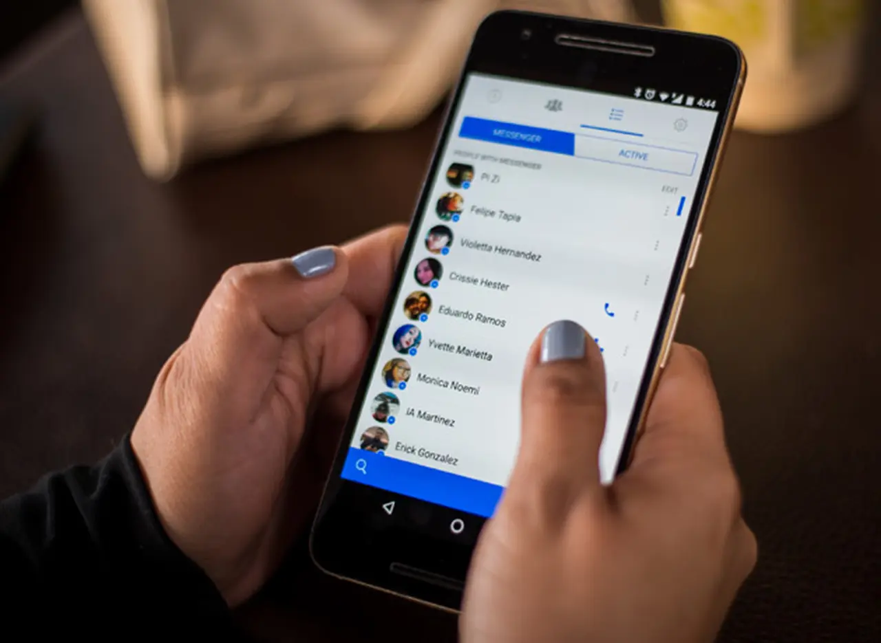 Facebook lanza Messenger Kids, su chat para niños con control parental