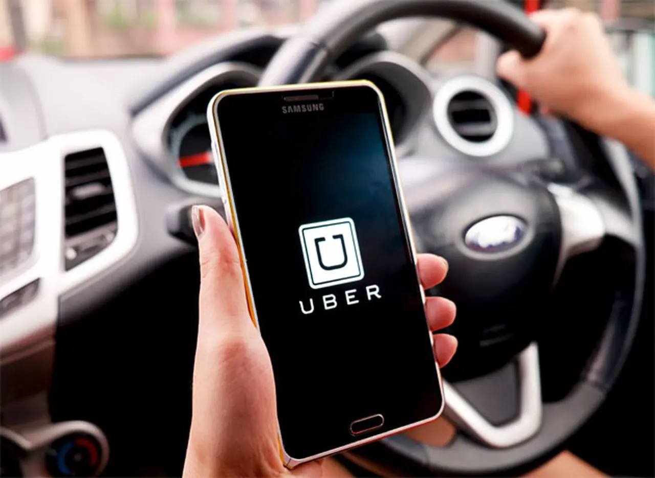 Uber: ordenan el bloqueo de la aplicación a nivel nacional